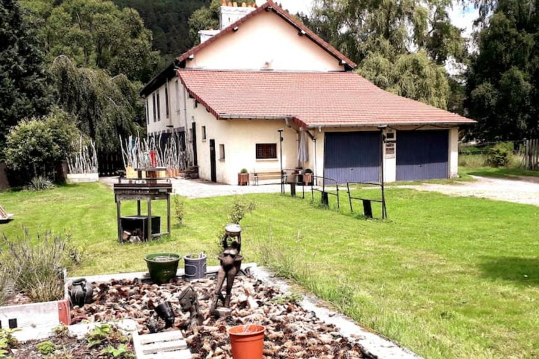 Gites, Les Jonquilles, Le Sagard Et Bungalow Les Brimbelles, Nature Et Detente La Houssiere Exterior foto