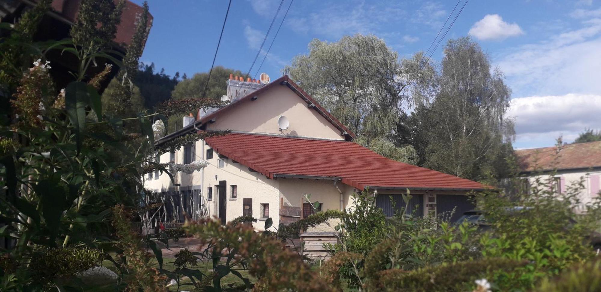 Gites, Les Jonquilles, Le Sagard Et Bungalow Les Brimbelles, Nature Et Detente La Houssiere Exterior foto