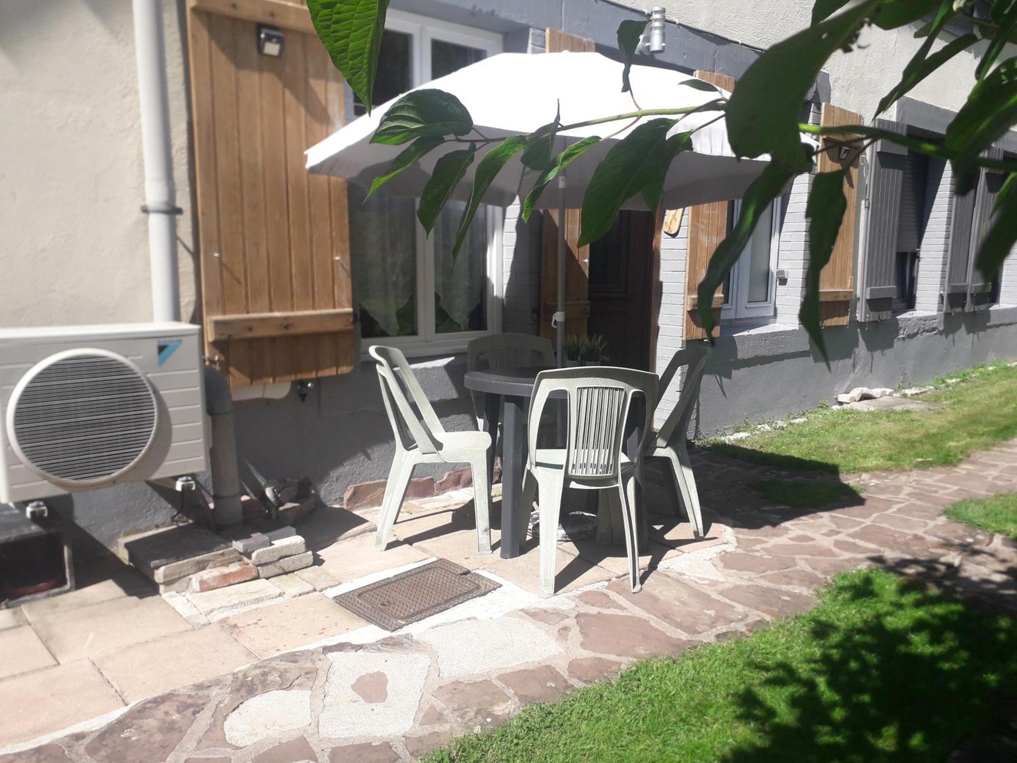 Gites, Les Jonquilles, Le Sagard Et Bungalow Les Brimbelles, Nature Et Detente La Houssiere Exterior foto